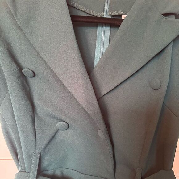 Women's Dark Green Short Sleeve Jumpsuit with Belt Size S - Picture 3 of 10